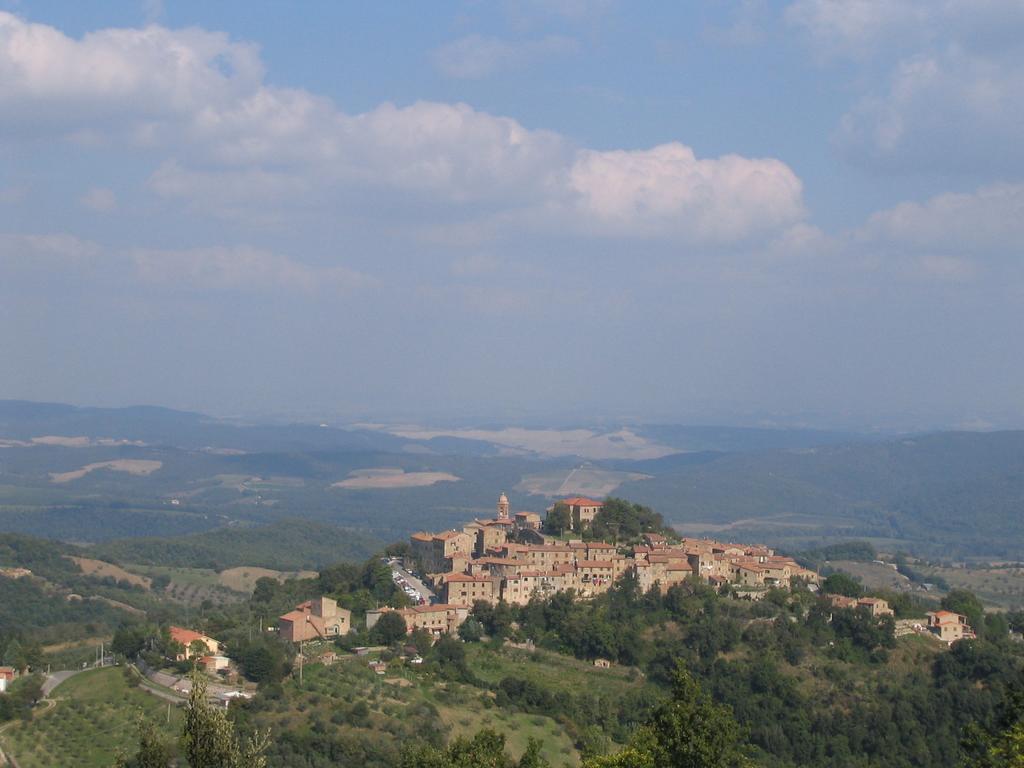 Agriturismo Il Casalino Pari Екстер'єр фото
