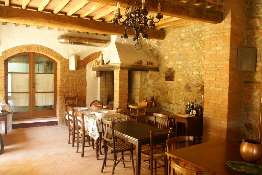 Agriturismo Il Casalino Pari Екстер'єр фото