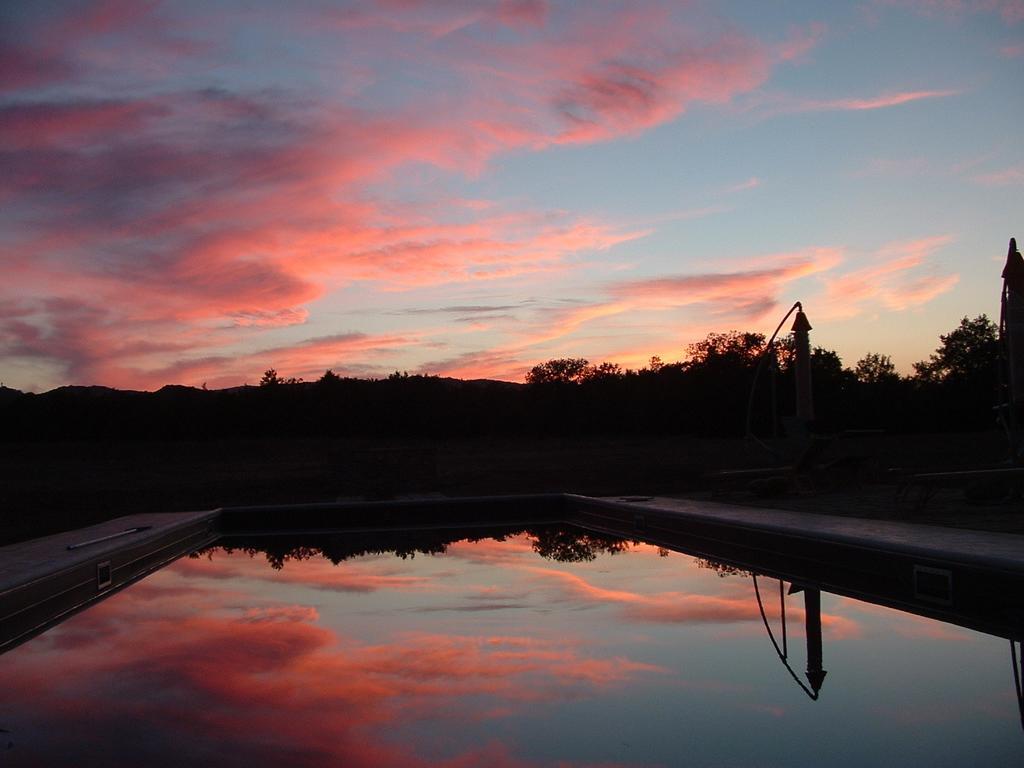 Agriturismo Il Casalino Pari Екстер'єр фото
