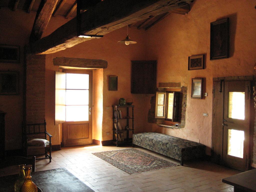 Agriturismo Il Casalino Pari Номер фото