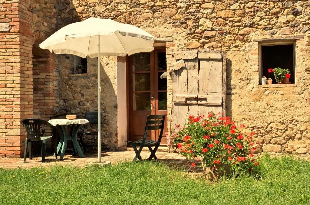 Agriturismo Il Casalino Pari Екстер'єр фото