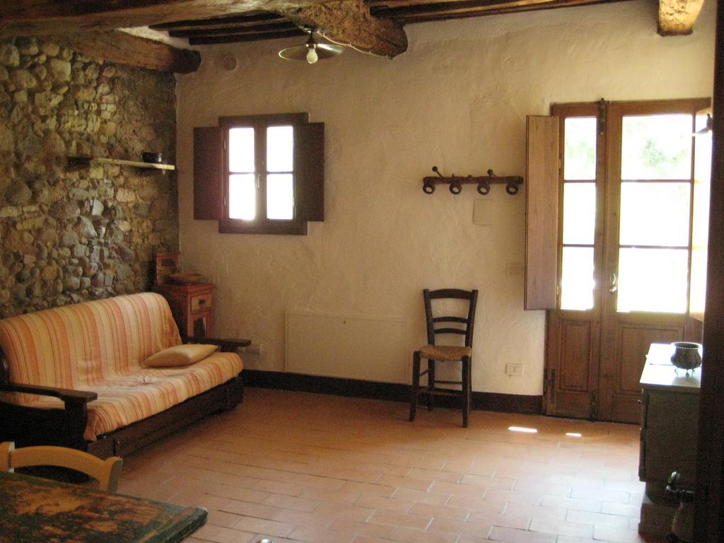 Agriturismo Il Casalino Pari Екстер'єр фото