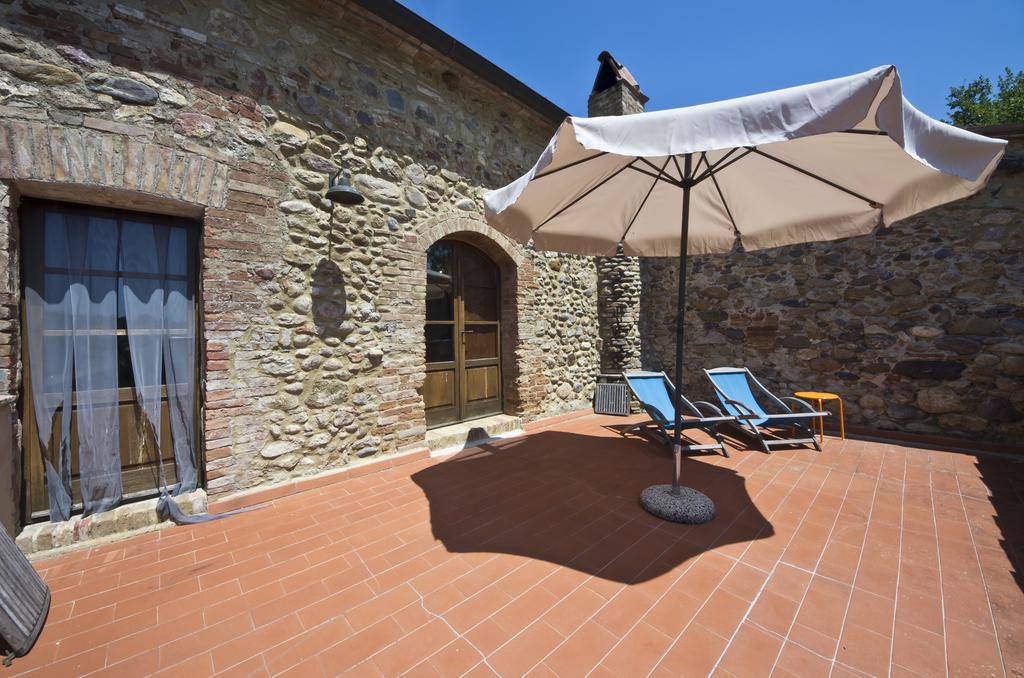 Agriturismo Il Casalino Pari Екстер'єр фото