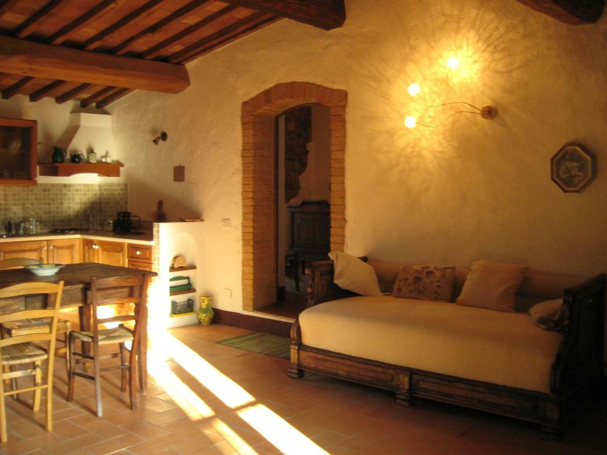 Agriturismo Il Casalino Pari Екстер'єр фото