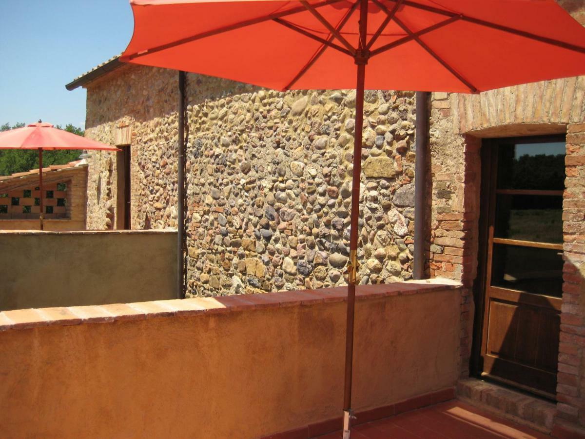 Agriturismo Il Casalino Pari Екстер'єр фото